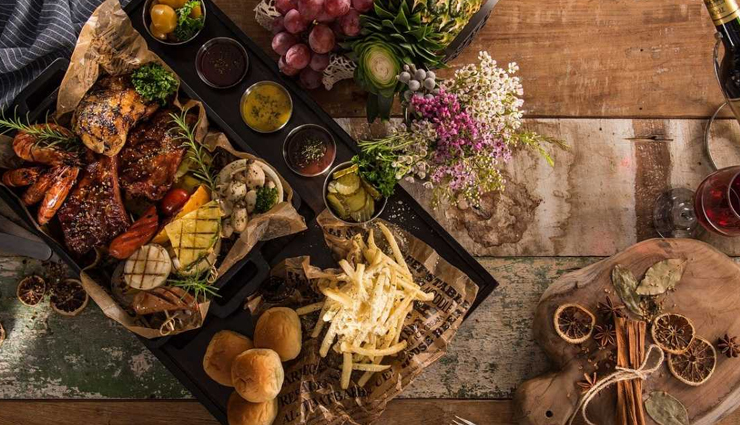 los angeles,places to visit in los angeles at night,griffith park hike,universal citywalk,neon cruise at the museum of neon art,a gastronomic delight!