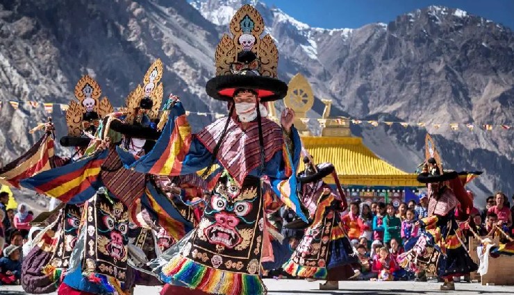 sikkim festivals,famous festivals in sikkim,saga dawa festival,pang lhabsol celebration,losar tibetan new year,international flower festival sikkim,tamu lochar festival,sikkim cultural events,sikkim traditional festivals,sikkim festive traditions