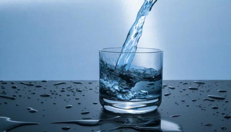 Health tips,health tips in hindi,water is harmfull for health,loss by water ,हेल्थ टिप्स, हेल्थ टिप्स हिंदी में, पानी से नुकसान, ज्यादा पानी का सेहत पर असर