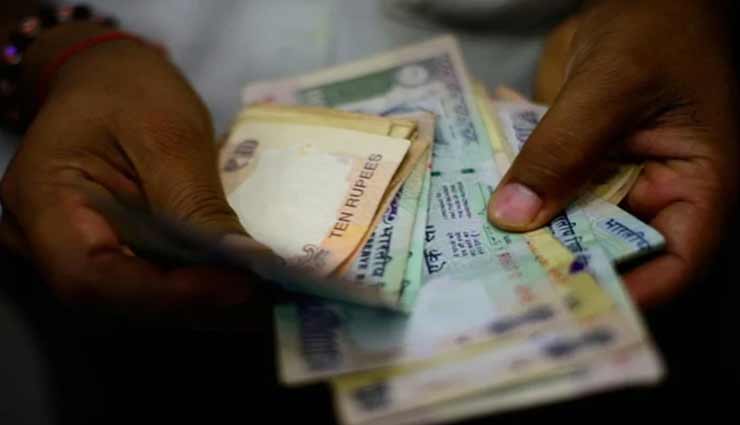 इन चीजों का साथ बनता है धन के नुकसान का कारण