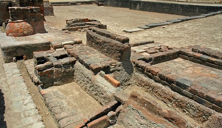 least explored heritage places in india,hidden heritage sites in india,offbeat historical sites in india,champaner-pavagadh archaeological park,toda huts ooty,unakoti tripura,bhimbetka rock shelters,maluti temples jharkhand,rani ki vav patan,majuli island assam,lothal gujarat,shekhawati rajasthan,cellular jail andaman