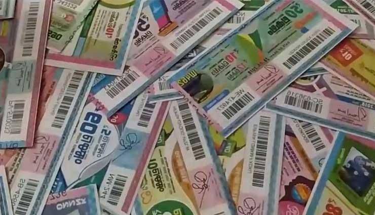 केरल: जिस लॉटरी टिकट के नहीं बिकने से परेशान था दुकानदार, उसी ने बनाया उसे करोड़पति