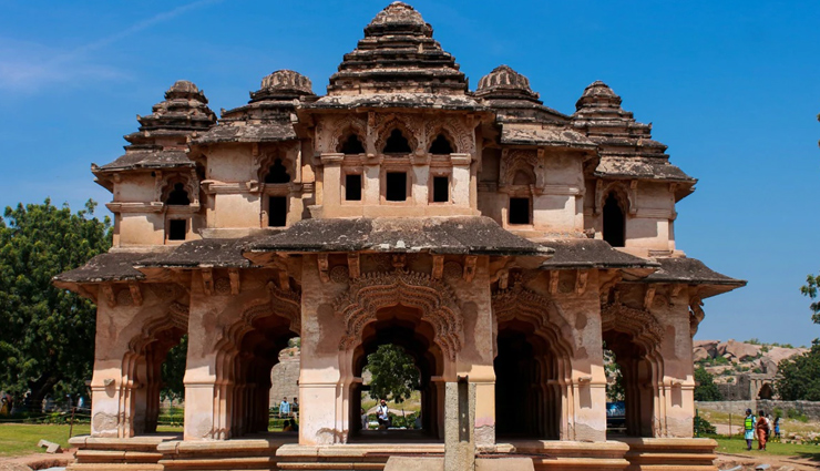 hampi virupaksha temple,about hampi virupaksha temple