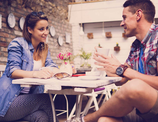 इन 4 बातों की वजह से आपका रिश्ता चलेगा मरते दम तक, कभी नहीं आएगी दूरियां 