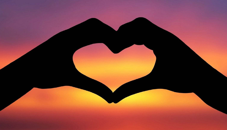 आपके नए रिश्ते के बीच कभी नहीं आनी चाहिए ये बातें, प्यार में पड़ सकती हैं खटास 