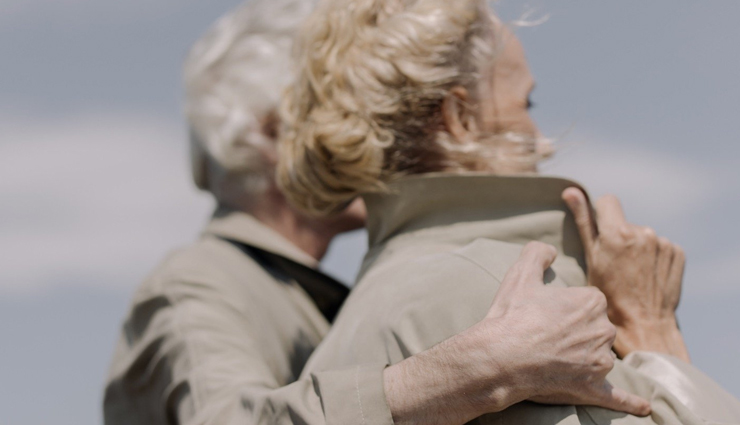 types of love,different types of love,love experiences in life,romantic love,platonic love,familial love,unconditional love,self-love,love in relationships,types of relationships,emotional connections,love and bonding,understanding love dynamics,healthy love,stages of love,love in life