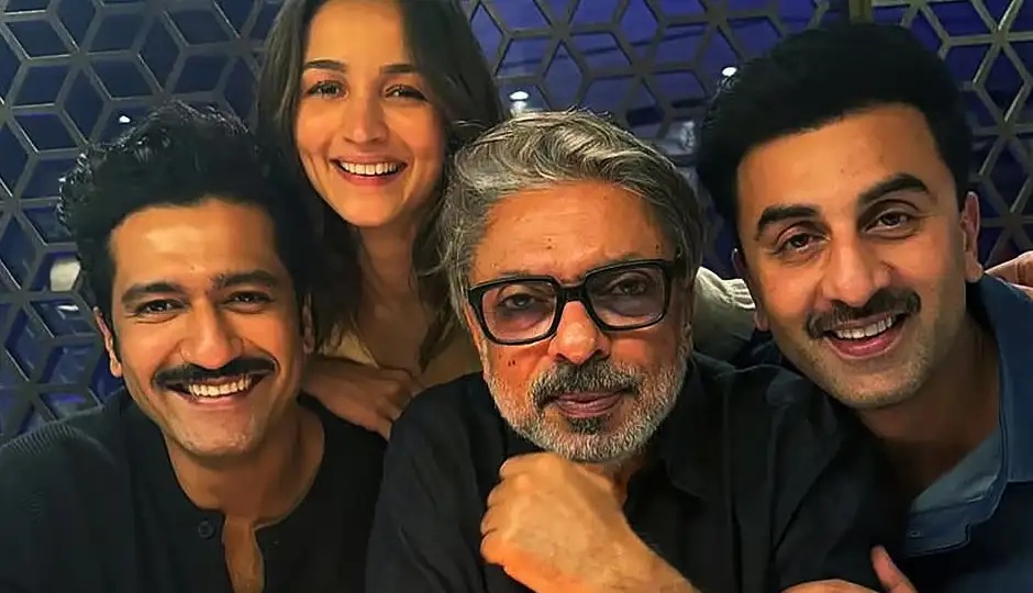 'लव एंड वॉर' के सेट पर दर्दनाक हादसा, करंट लगने से टेक्नीशियन की मौत; परिवार को 40 लाख रुपये की सहायता देगा प्रोडक्शन हाउस