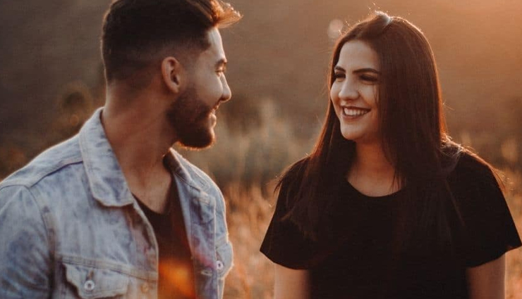 signs of love at first sight,love at first sight indications,recognizing love at first sight,signs of instant attraction,love at first glance signs,undeniable signs of love at first sight,experiencing love at first sight,love at first sight encounters,true love at first sight signs