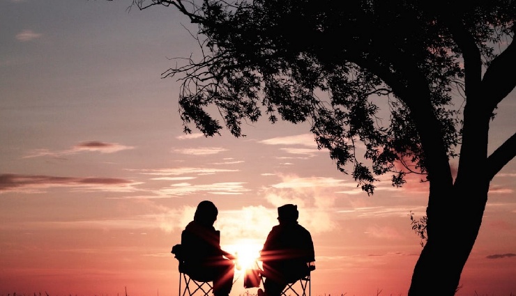 live in the moment,power of now,mindfulness,emotional fulfillment,how to be present,letting go of the past,embracing the present,gratitude practice,mindful living,inner peace,happiness tips,present moment awareness,mental clarity