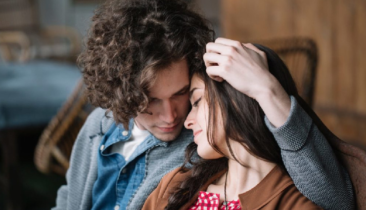 avoid love bombing,healthy relationship tips,signs of love bombing,establish clear boundaries,pace your relationship,open communication in relationships,consistent relationship behavior,respect for individuality,conflict resolution in relationships,small gestures over grand displays,mutual support in relationships,trust your instincts in love