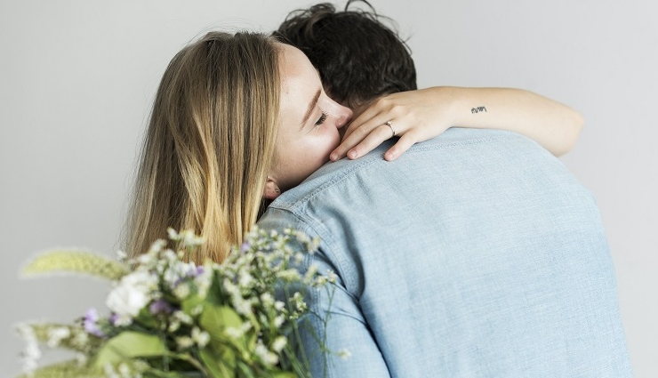 psychology of love,dating facts,brain chemicals and love,love and attraction,relationship psychology,why love feels intense,emotional connection,love is blind,dating behavior,understanding attraction,romantic emotions