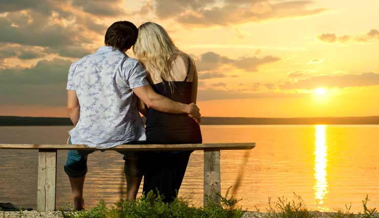 रिलेशनशिप को मजबूत बनाने के लिए रखें इन बातों का विशेष ध्यान