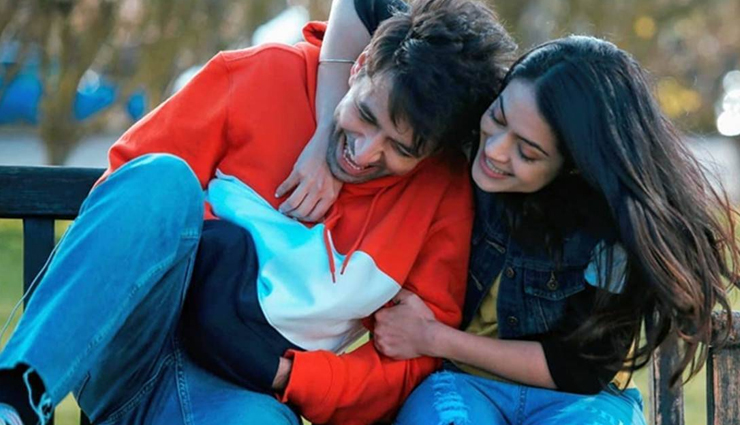 differences between friendship love and romantic love,friendship love,romantic love,mates and me,relationship tips