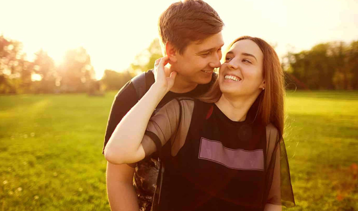 major signs your best friend is in love with you,mates and me,relationship tips