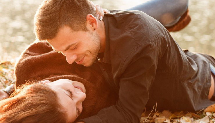 signs he loves you,indications of his love for you,signs he is in love with you,how to tell if he loves you,love signs from him,clues he truly loves you,recognizing his love for you,love signals from him,signs of genuine love from him,signs he is deeply in love with you