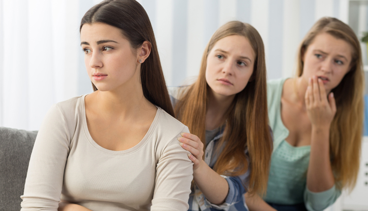 signs of low self-esteem,low self-worth indicators,self-esteem warning signs,low confidence symptoms,identifying low self-esteem,overcoming low self-esteem