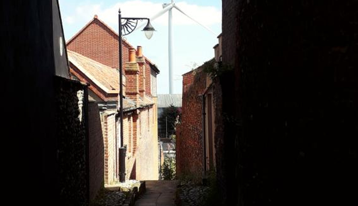 lowestoft,things to do in lowestoft,places to visit in lowestoft,lowestoft beach,lowestoft scores,pakefield & kirkley,africa alive