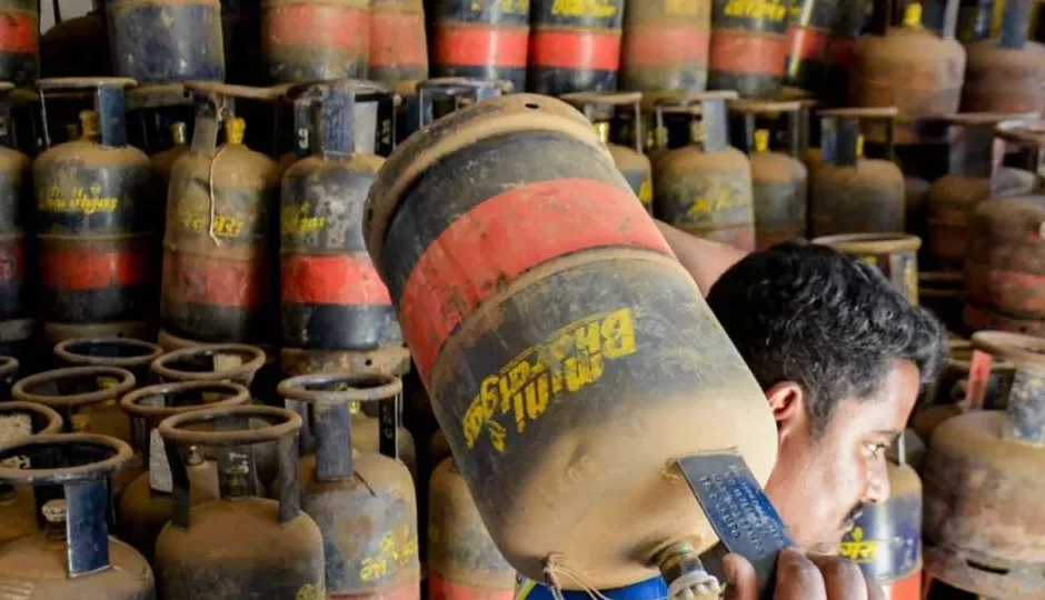 LPG संकट के बीच देशभर में ECA लागू, जानें इसका क्या मतलब है और सरकार ने क्यों उठाया यह कदम