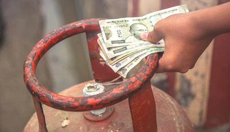  LPG Subsidy : रसोई गैस पर सब्सिडी खत्‍म कर सरकार ने एक साल में बचाए 11,654 करोड़ रुपये
