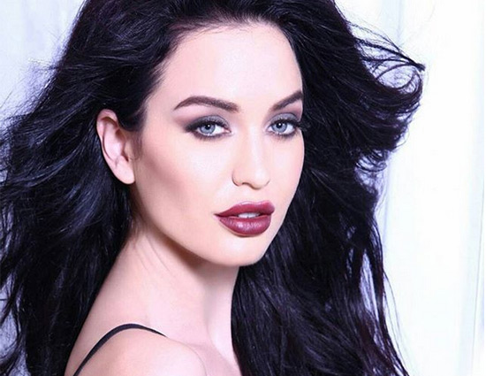 #BB11 The Videsi Entry of BB, Lucinda Nicholas