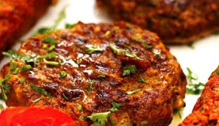 places famous for local dishes,local dishes,famous local dishes,banaras,indore,lucknow,patna,chettinad