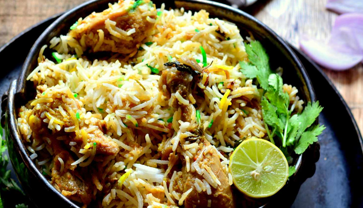 lucknow best food,culinary delights of lucknow,taste the flavors of lucknow,famous dishes of lucknow,authentic lucknow cuisine,must-try food in lucknow,lucknow gastronomic delights,traditional food of lucknow,popular food joints in lucknow,lucknow food guide