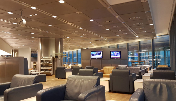 airport lounges,best airport lounges,best airport lounges to visit,airport,travel,travel guide,holidays