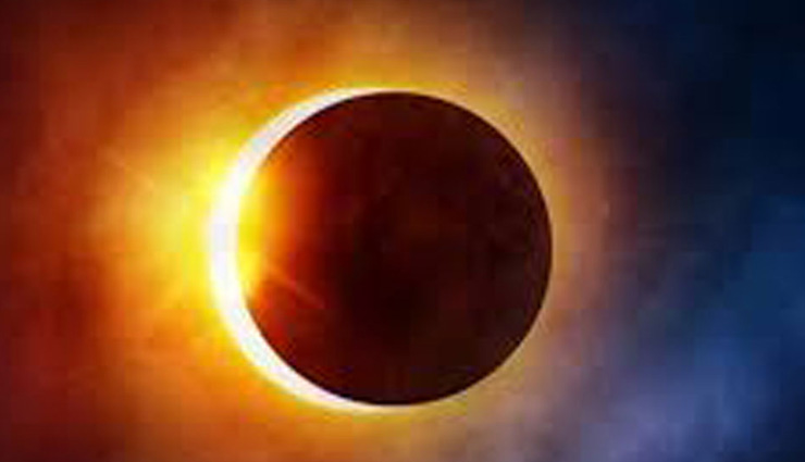 साल 2018 का पहला चंद्रग्रहण आज, जाने कब लगेगा सूतक