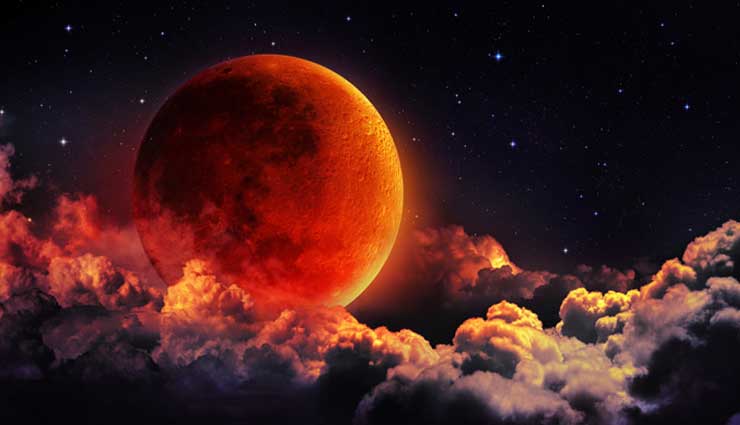चंद्र ग्रहण आज, जानें इसे लेकर दुनियाभर में फैले अंधविश्वास के बारे में