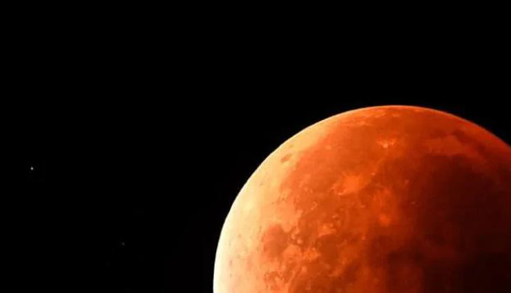 lunar eclipse,partial lunar eclipse,guru purnima,chandra grahan,jyotish,astrology