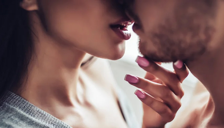 12 Sassy Tips To Make Him Lust For You