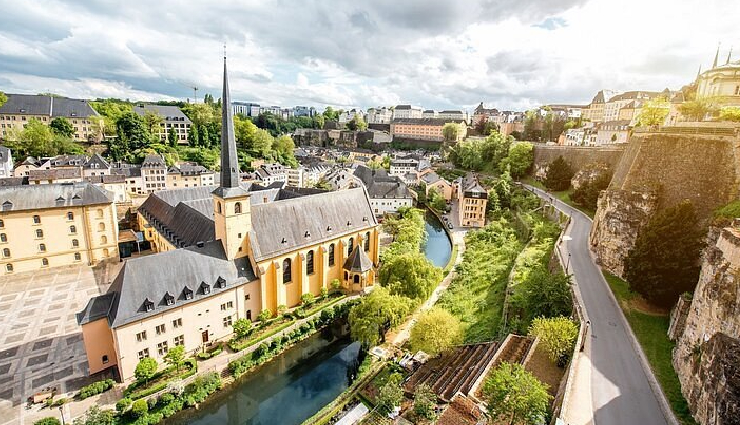 wealthiest cities worldwide,millionaire cities to visit,richest cities for travel,top affluent destinations,high-net-worth cities,wealthiest urban centers,millionaire hotspot cities,wealthiest travel destinations,richest cities for tourists,luxury travel destinations,affluent cities for tourism,high-net-worth tourist spots,top cities for wealthy travelers,wealthy lifestyle destinations,rich cities for sightseeing,millionaire vacation spots,affluent urban destinations,luxurious cities to explore,richest city experiences,high-net-worth travel destinations