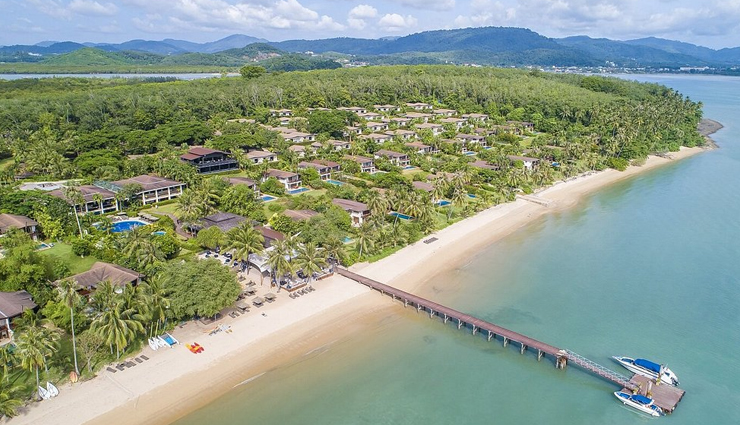 luxury resorts,luxury resorts in the world,north island,seychelles,lily beach resort & spa,maldives,likuliku,fiji,southern ocean lodge,australia,jade mountain resort,st lucia,royal malewane,south africa,nihi sumba island,indonesia,samabe bali suites and villas,the village coconut island,phuket,the royal hideaway playacar,playa del carmen