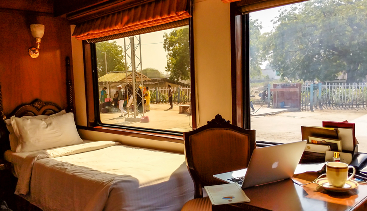 luxury train journeys,luxury train journeys in india,trains in india,india,palace on wheels,maharajas express,deccan odyssey,the golden chariot