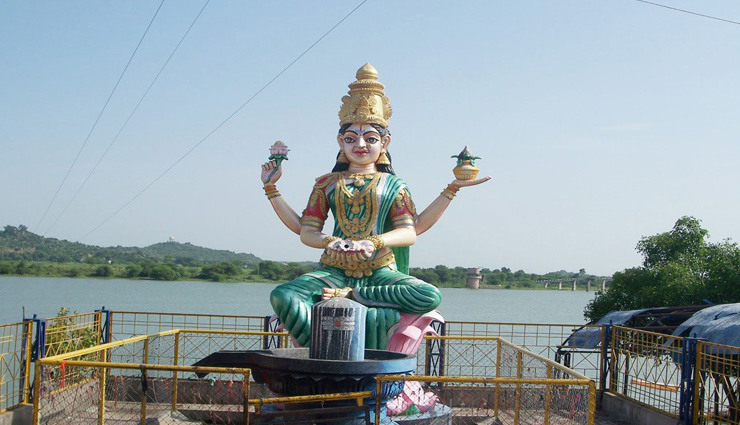 maa saraswati temples in india,maa saraswati temples,gnana saraswati temple,telangana,saraswathi devi sakthipeeth,jammu & kashmir,shringeri sharadamba temple,karnataka,panachikkadu temple,kerala,dakshina mookambika temple,kerala