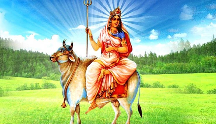 Navratri 2019: नवरात्र का पहला दिन मां शैलपुत्री को समर्पित, जानें व्रत कथा