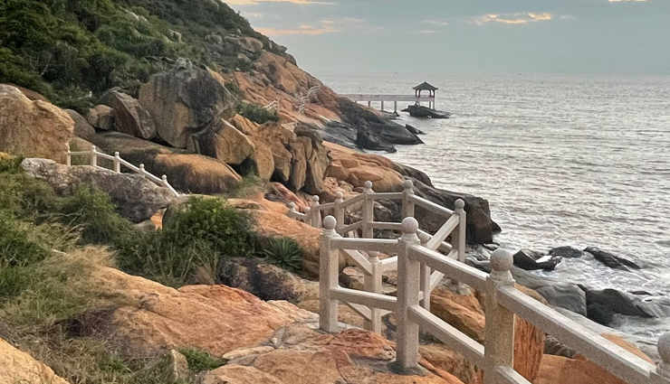 macau,china,places to visit in macau,tourist attraction in macau,senado square,macau tower,a ma temple,hac sa beach,taipa village,macau wine museum,holy house of mercy,monte fort