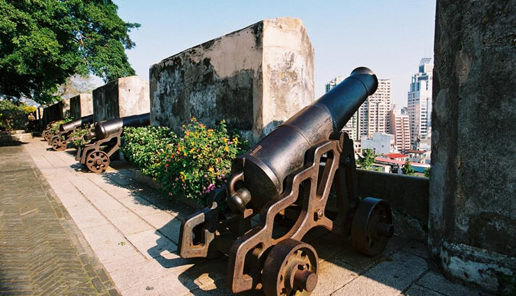 macau,china,places to visit in macau,tourist attraction in macau,senado square,macau tower,a ma temple,hac sa beach,taipa village,macau wine museum,holy house of mercy,monte fort