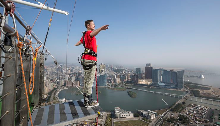 एडवेंचर प्रेमी हैं तो चले आइये दुनिया की इन जगहों पर बंजी जम्पिंग को रोमांच लेने best place for bungee jumping,top bungee jumping destinations,ultimate bungee jumping locations,thrilling bungee jumping spots,bungee jumping adventure centers,bungee jumping hotspots,top-rated bungee jumping sites,premier bungee jumping locations,bungee jumping excellence,unmissable bungee jumping destinations,बंजी जम्पिंग के लिए सर्वश्रेष्ठ स्थान,बेस्ट बंजी जम्पिंग स्थल,बंजी जम्पिंग के लिए शीर्ष स्थल