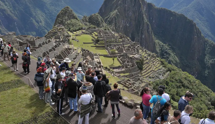 tourist places where traveller died,dangerous places,dangerous tourist places,travel,holidays,travel guide