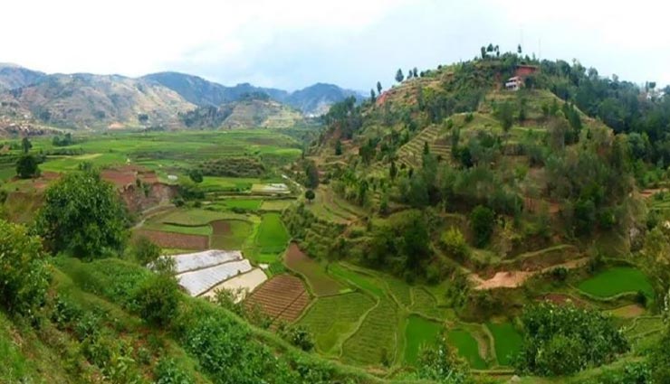 इस देश में सभी पहनते हैं एक समान कपडे, जानिए इससे जुड़ी रोचक बातें 