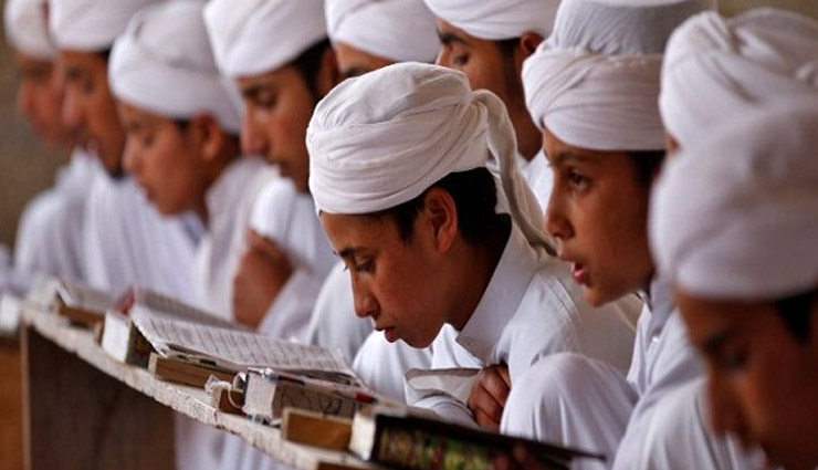 उत्तर प्रदेश: कागजों पर चल रहे मदरसों की जांच करेगी SIT, शक के घेरे में 400 मदरसा 