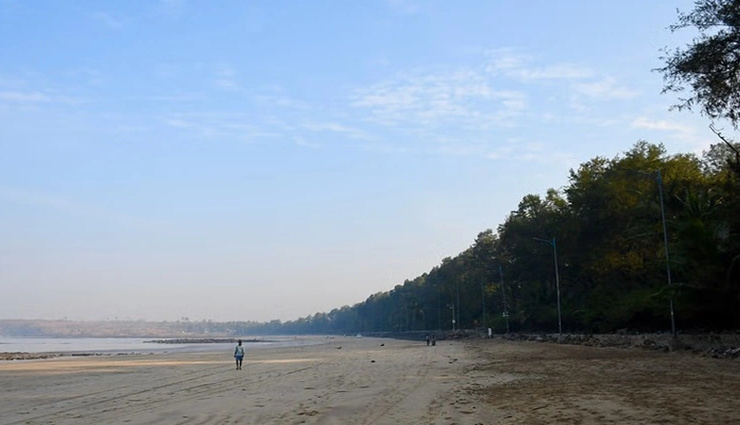 beautiful beaches in maharashtra,maharashtra beaches,top beaches maharashtra,ganapatipule beach,dahanu-bordi beach,juhu beach,shriwardhan harihareshwar beach,mandwa beach,kihim beach,madh island beach,marve beach,manori beach,gorai beach,tarkarli beach,velneshwar beach,best beaches in india,beach vacation,maharashtra travel guide,coastal maharashtra,tourist attractions in maharashtra