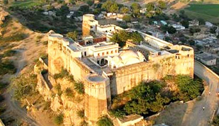 dausa tourist attractions,best places to visit in dausa,top tourist spots in dausa,dausa travel guide,popular places in dausa,must-see attractions in dausa,exotic destinations in dausa,historic sites in dausa,cultural experiences in dausa,dausa sightseeing guide