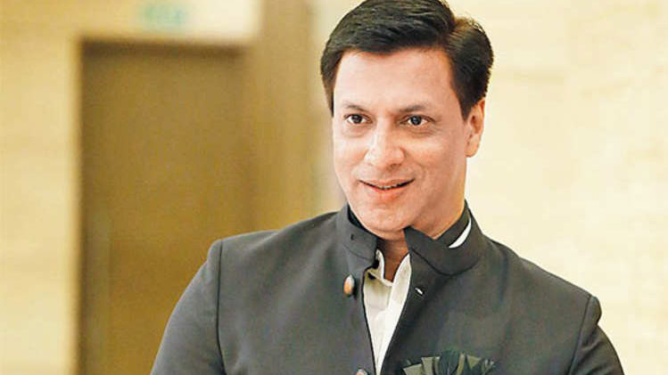 madhur bhandarkar,madhur bhandarkar shared elephant video,elephant video,elephant prosthetic leg,viral video,prosthetic leg of elephant,video viral,bollywood