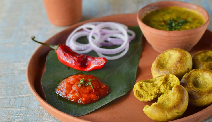 local dishes to try in madhya pradesh,madhya pradesh,daal bafla,poha,bhopali gosht korma,seekh kebabs,palak puri,malpua