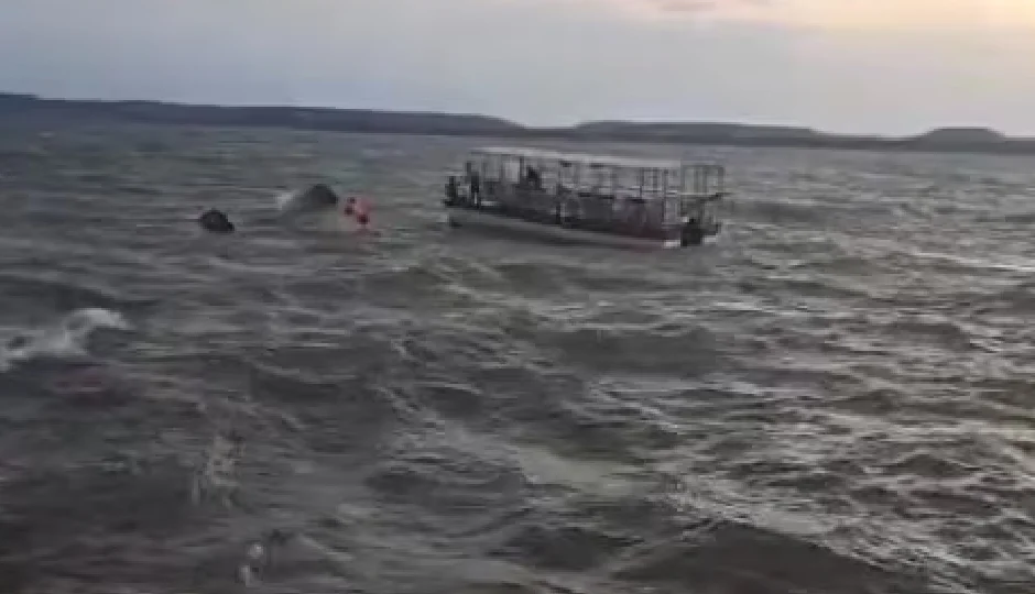 जबलपुर में भीषण हादसा: बरगी डैम में पर्यटकों से भरा क्रूज डूबा, 30 से अधिक सवार, 4 की मौत