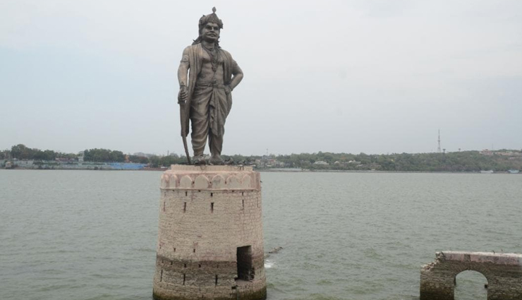 madhya pradesh,places to visit in madhya pradesh,khajuraho,pachmarhi,bhopal,indore,ujjain