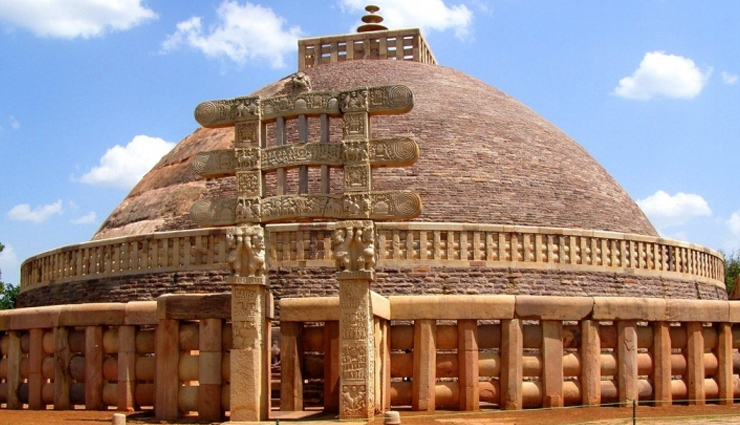 bhopal,indore,gwalior,jabalpur,ujjain,khajuraho,sanchi,mandu,orchha,amazing tourist destination,amazing tourist destination in madhya pradesh,madhya pradesh tourism,places to visit in madhya pradesh