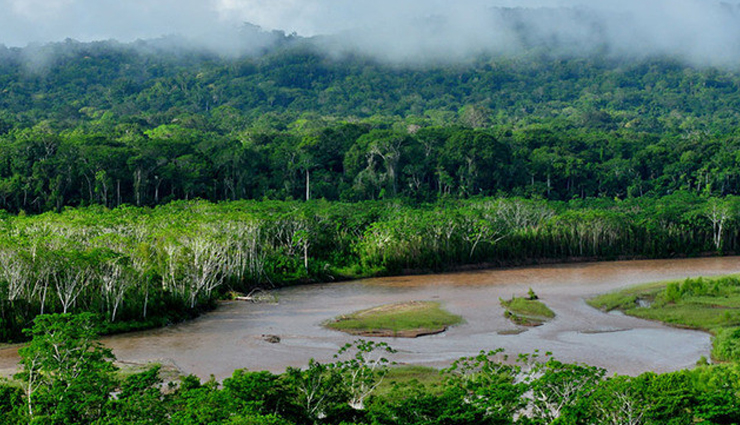 dangerous destinations to avoid,most dangerous places in the world,travel warnings for dangerous places,places to avoid for personal safety,high-risk travel destinations,dangerous cities to visit,world most unsafe places,travel safety tips for dangerous destinations,places with high crime rates,dangerous tourist attractions